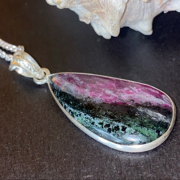 Ruby Zioisite ๐ Natural Gemstone handcrafted pendant - Picture 7 of 8